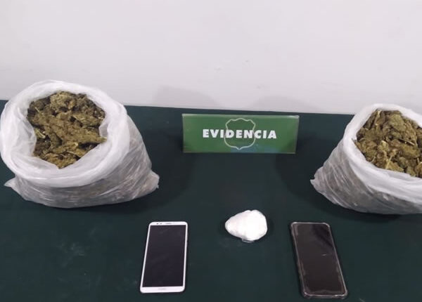 Carabineros Del Os 7 Detuvo A 3 Sujetos Por Tráfico De Drogas En Rio Claro Paulina Fm 1195